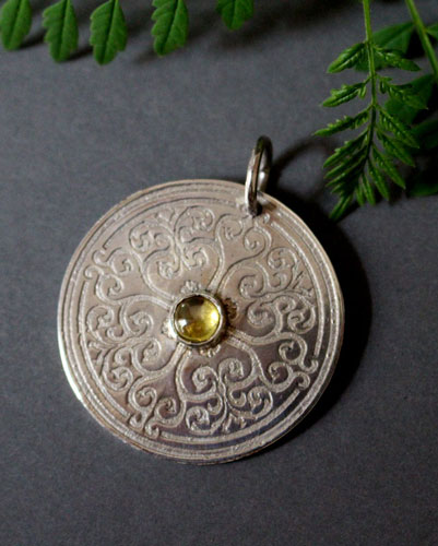 Sunilda, medieval shield pendant in sterling silver and yellow quartz