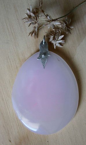 Tea rose, botanical pendant in sterling silver and rose quartz