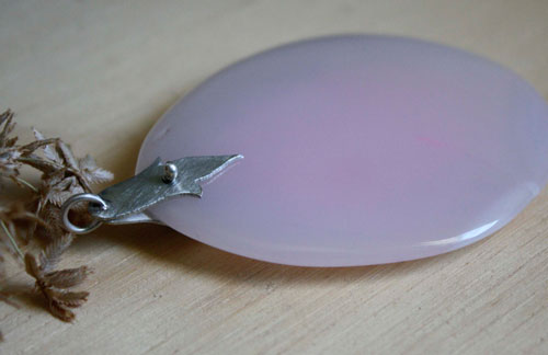 Tea rose, botanical pendant in sterling silver and rose quartz