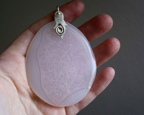 Tea rose, botanical pendant in sterling silver and rose quartz