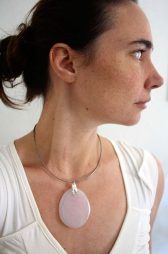 Tea rose, botanical pendant in sterling silver and rose quartz