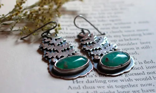 The awakening of the earth, Celtic fern earrings in silver and chrysoprase