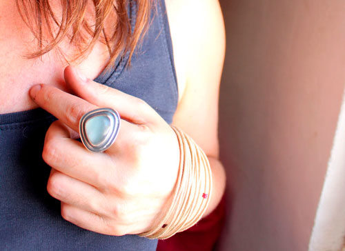 The blue of the waves, sea movement ring in silver and fluorite