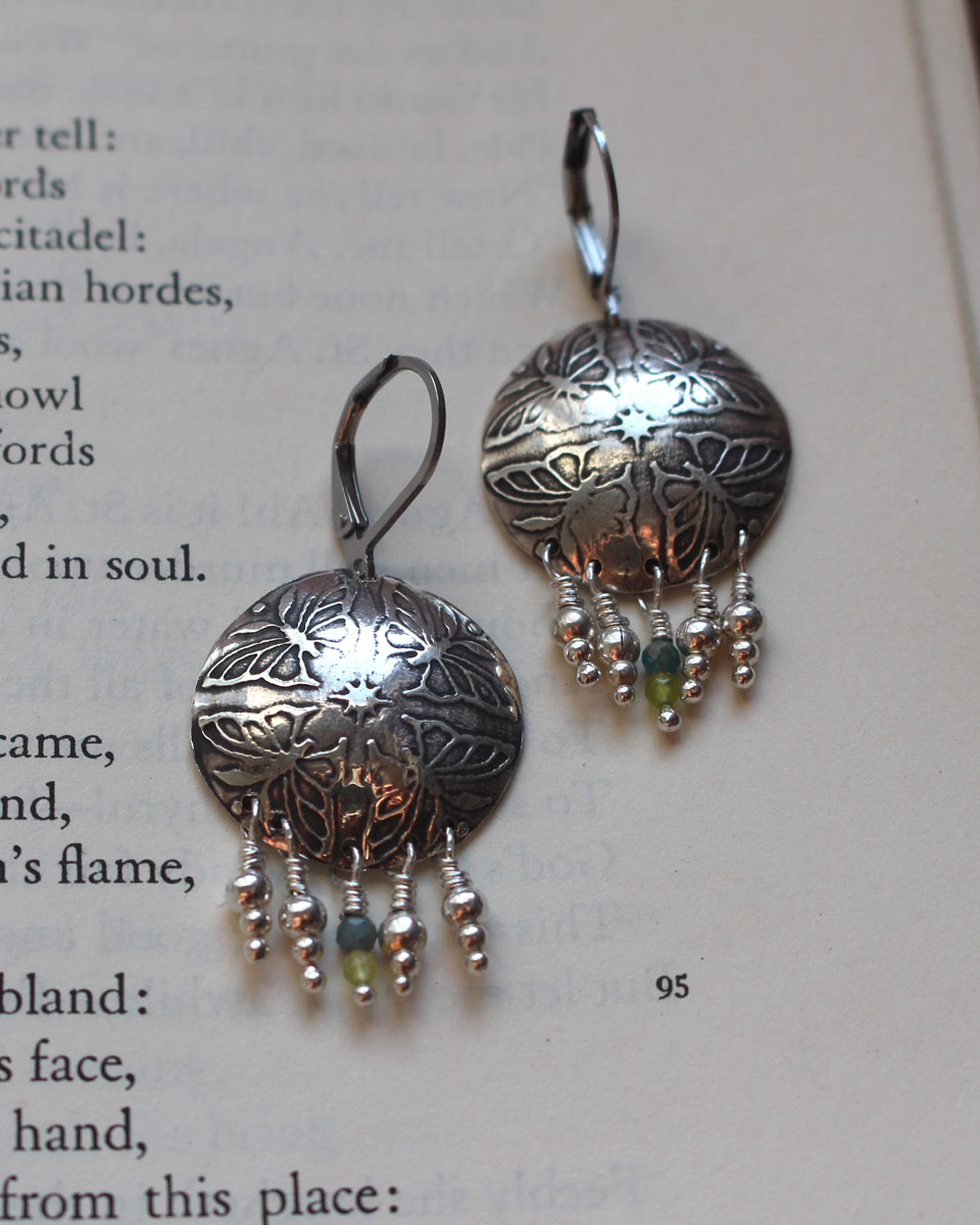 The dance of the butterflies, spring energy earrings in silver, green agate and apatite