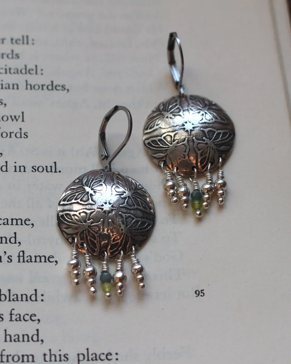 The dance of the butterflies, spring energy earrings in silver, green agate and apatite