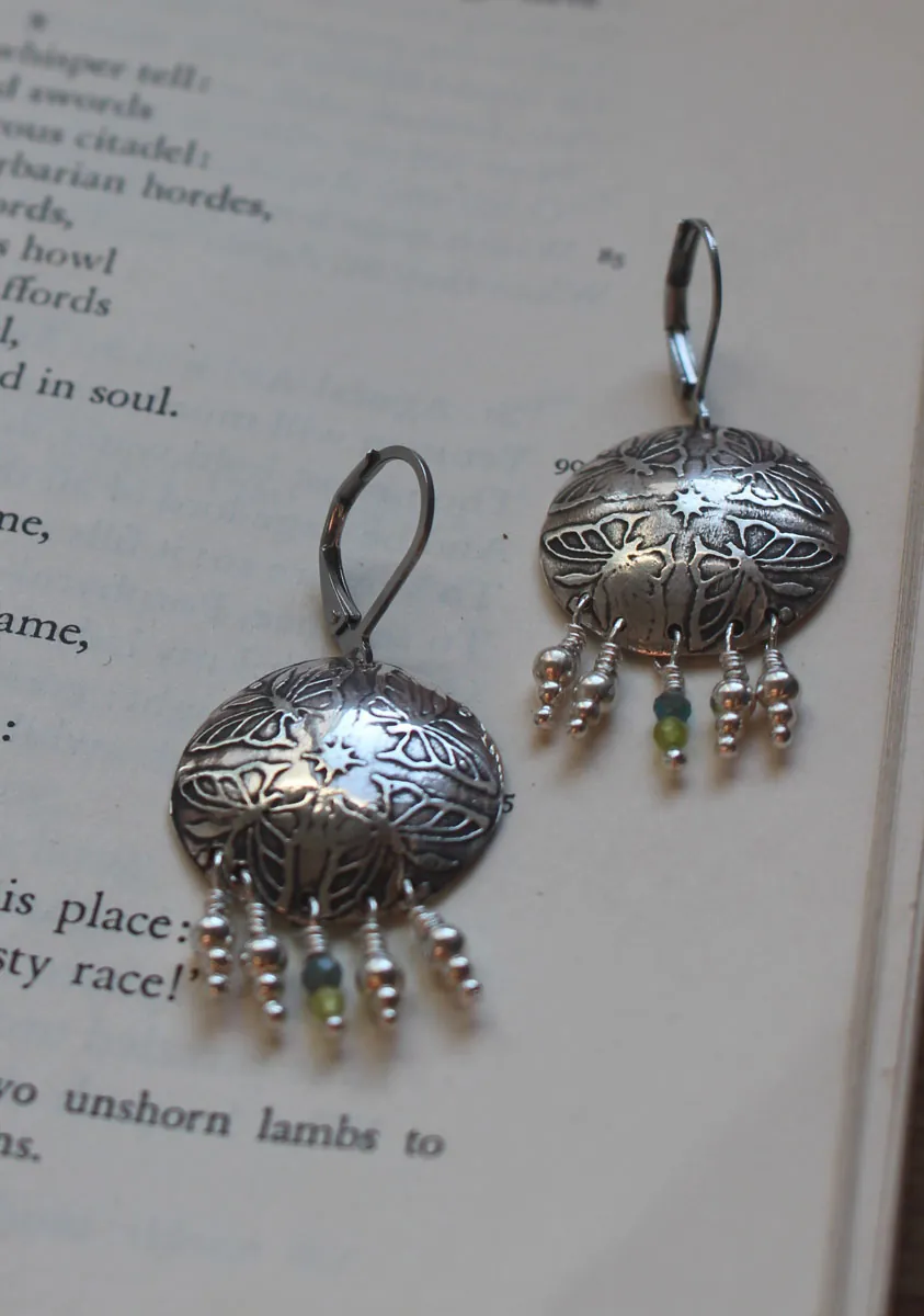 The dance of the butterflies, spring energy earrings in silver, green agate and apatite