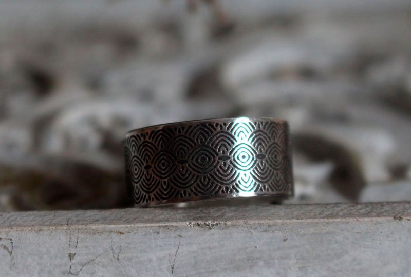 The door to the past, Neolithic spiral and circle ring in silver