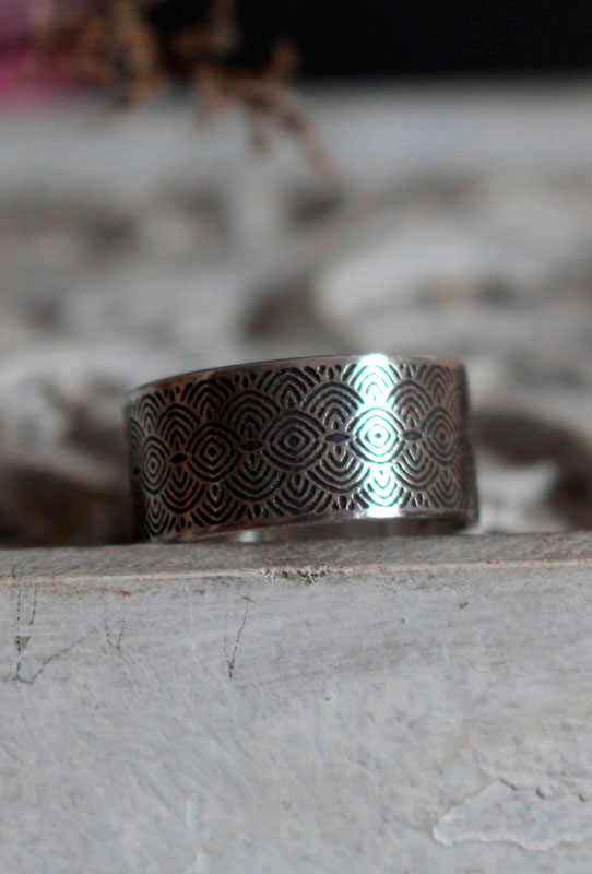 The door to the past, Neolithic spiral and circle ring in silver