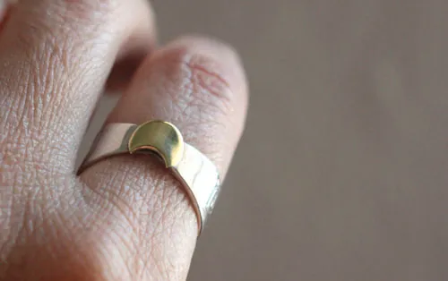 The druidess’s band, Celtic moon ring in silver and brass