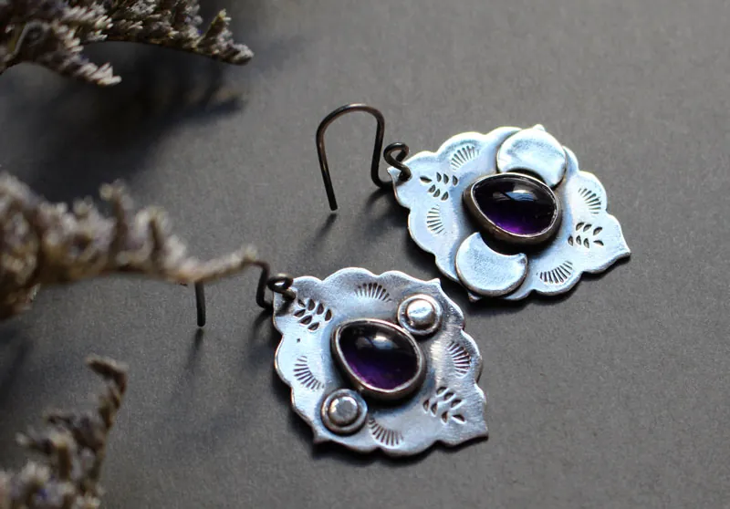 The evening star, Moorish architecture earrings in silver and amethyst