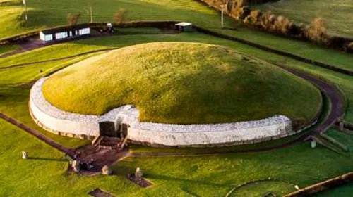 The guardian stone of Newgrange, Neolithic stele from Ireland pendant in silver