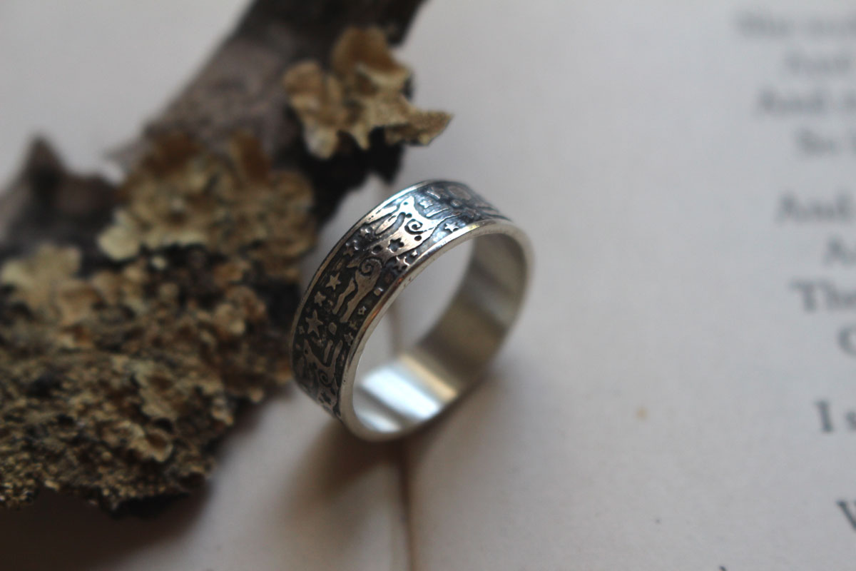 The hare round dance, rabbit of the night sky ring in silver