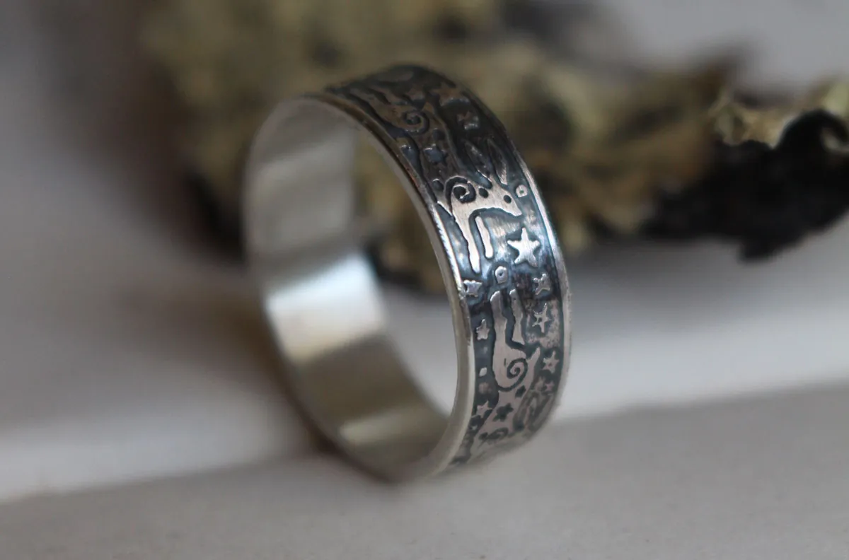 The hare round dance, rabbit of the night sky ring in silver