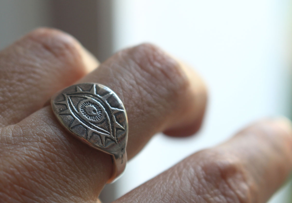 The lamp of the eye, light ring in sterling silver