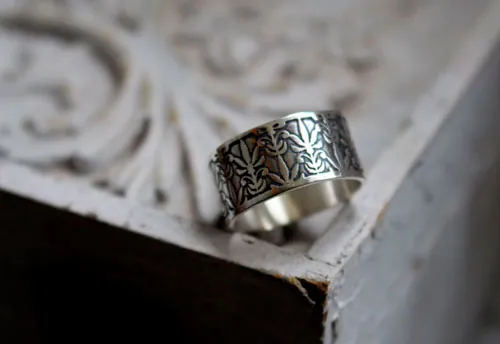 The lily of Mucha, Art Nouveau flower ring in sterling silver