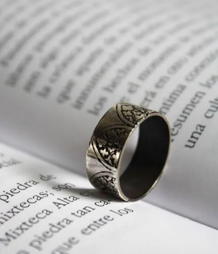 The Name of the Rose, Gothic ogive ring in sterling silver