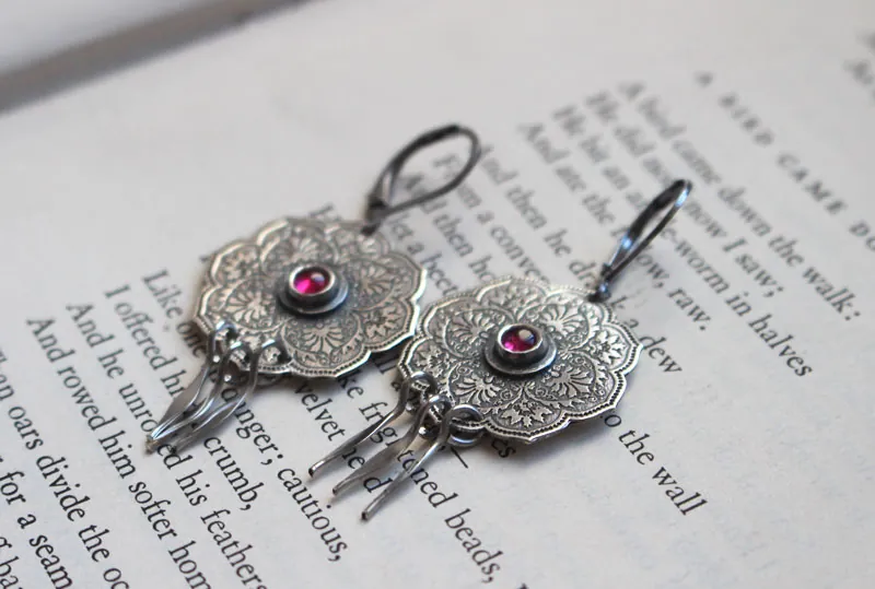 The rose of the Orient, oriental rosette earrings in silver and ruby