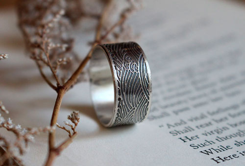 The sea, Japanese waves ring in sterling silver