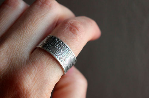 The sea, Japanese waves ring in sterling silver
