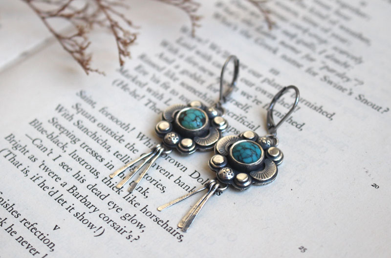 The song of the fireflies in turquoise, insect guide earrings in silver and turquoise