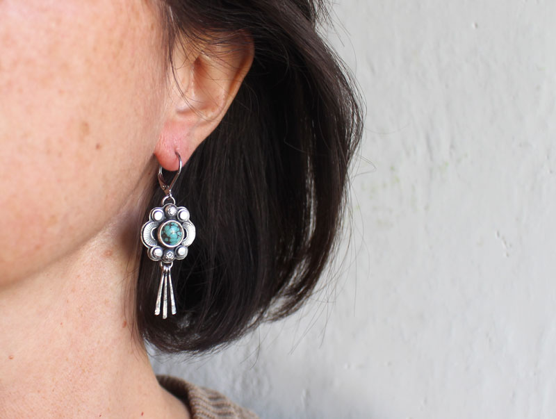 The song of the fireflies in turquoise, insect guide earrings in silver and turquoise