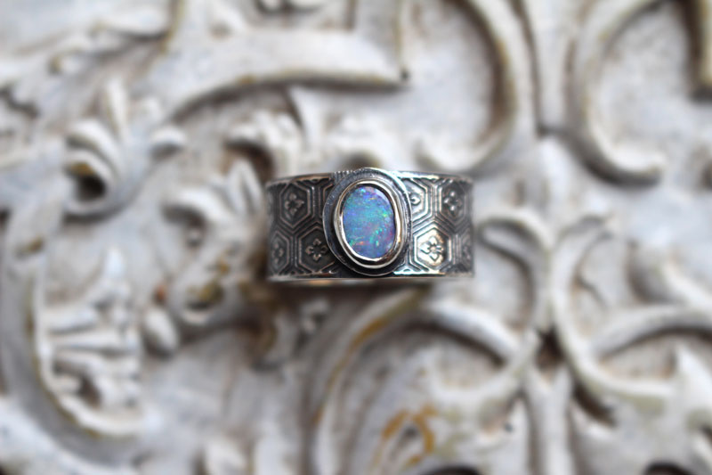 The swamp that reflected the stars, Japanese nature ring in silver and opal