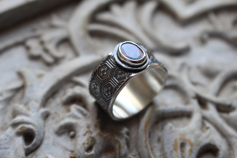 The swamp that reflected the stars, Japanese nature ring in silver and opal