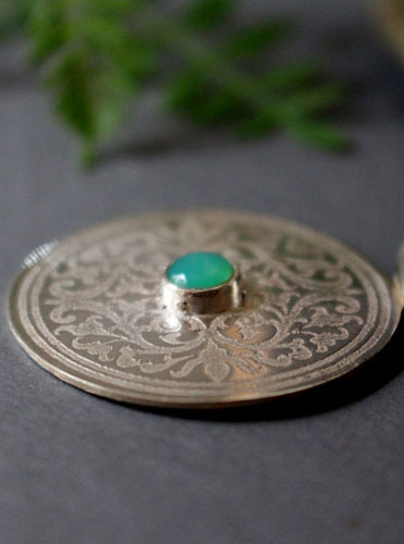 The tree of the sacred enclosure, medieval shield pendant in silver and chrysoprase
