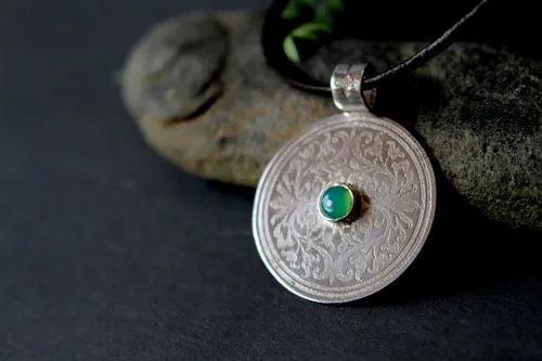 The tree of the sacred enclosure, medieval shield pendant in silver and chrysoprase