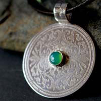 The tree of the sacred enclosure, medieval shield pendant in silver and chrysoprase