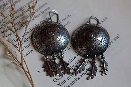 The warrior born under the oak, shield and oak leaf earrings in silver