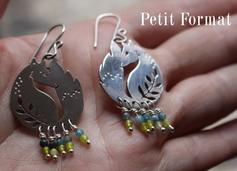 The wheat fox, friend of the Little Prince earrings in silver, blue agate and green agate