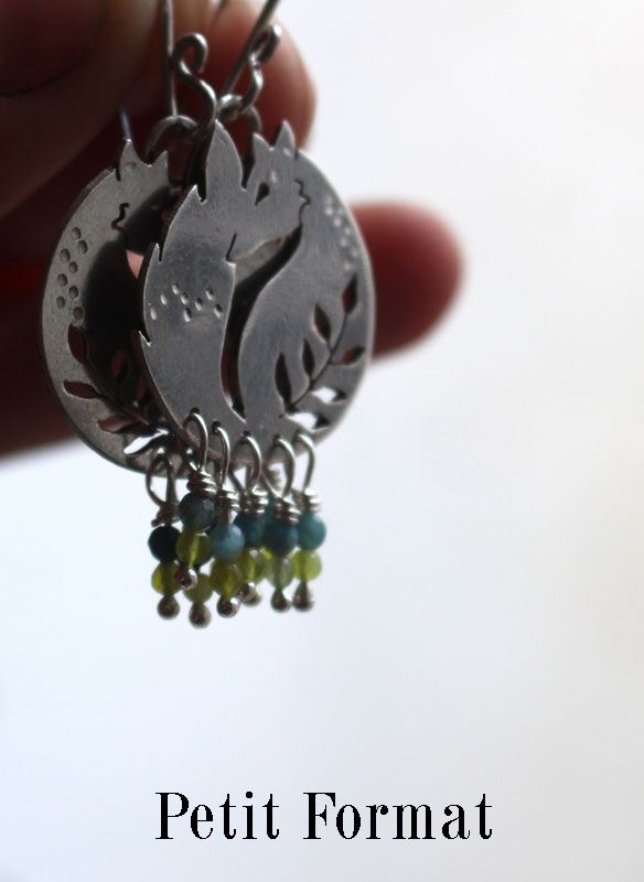 The wheat fox, friend of the Little Prince earrings in silver, blue agate and green agate