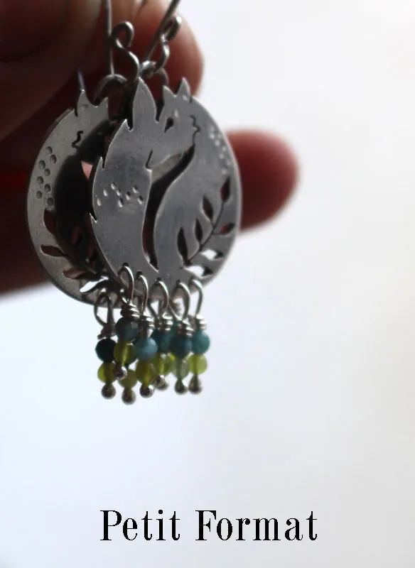 The wheat fox, friend of the Little Prince earrings in silver, blue agate and green agate