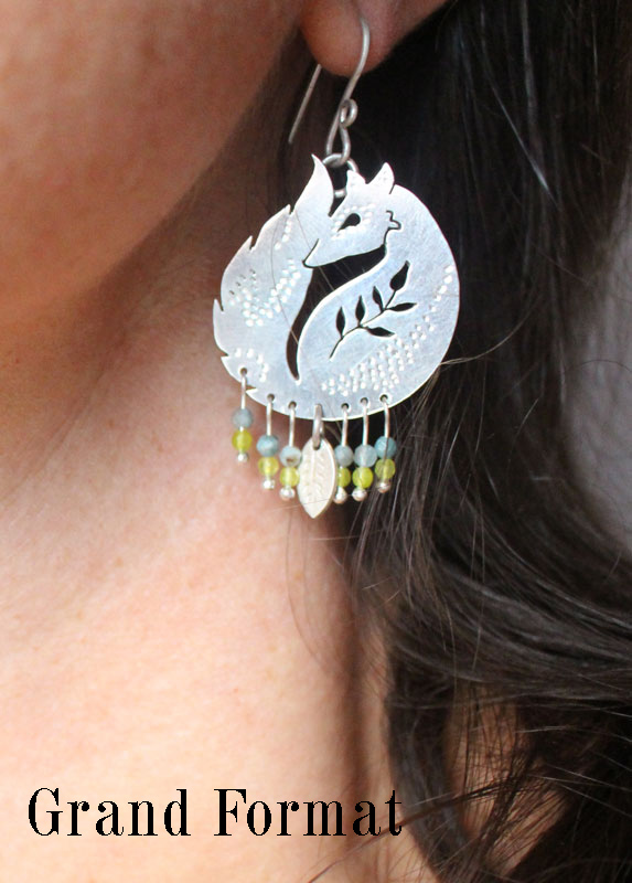 The wheat fox, friend of the Little Prince earrings in silver, blue agate and green agate