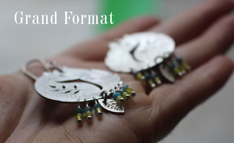 The wheat fox, friend of the Little Prince earrings in silver, blue agate and green agate