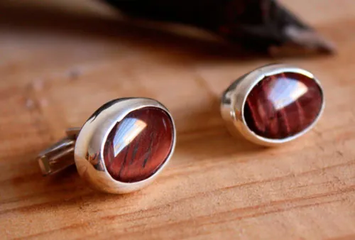 Tiger’s Eye, animal instinct cufflinks in silver and Tiger’s Eye