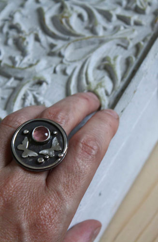 To die with the roses, butterfly totem ring in silver and pink tourmaline