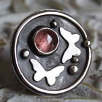 To die with the roses, butterfly totem ring in silver and pink tourmaline
