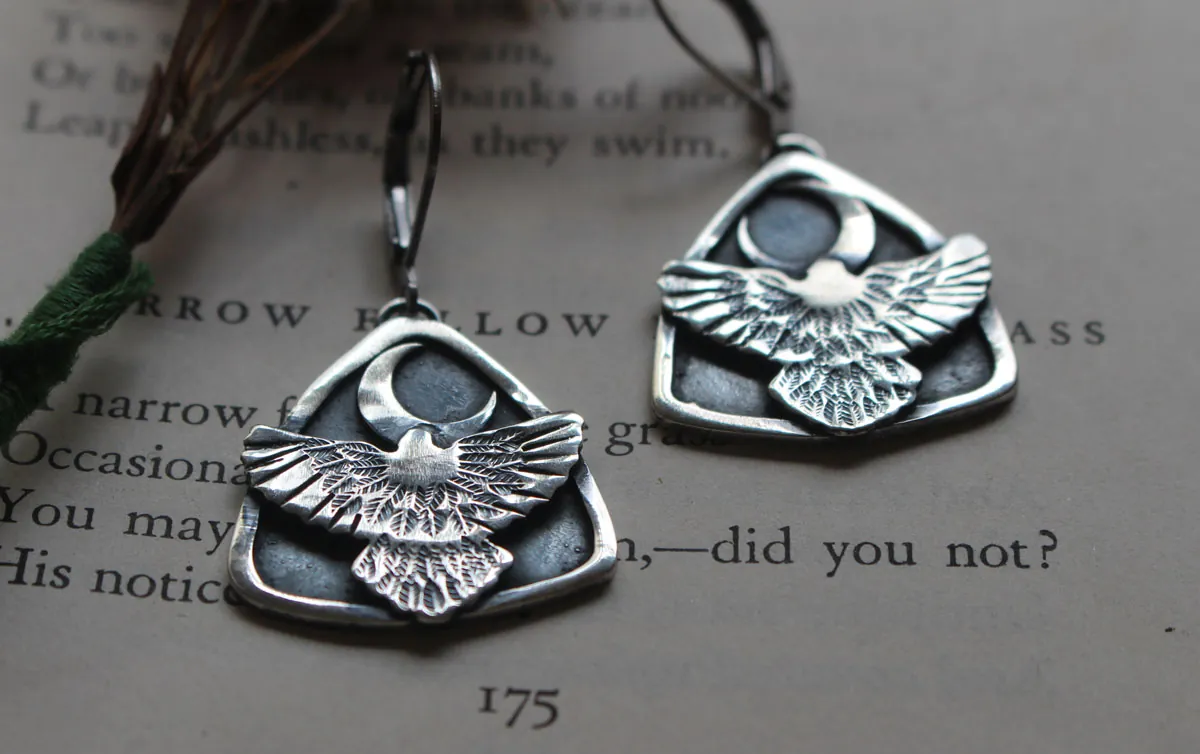 Toward the moon, Native American nocturnal eagle earrings in silver