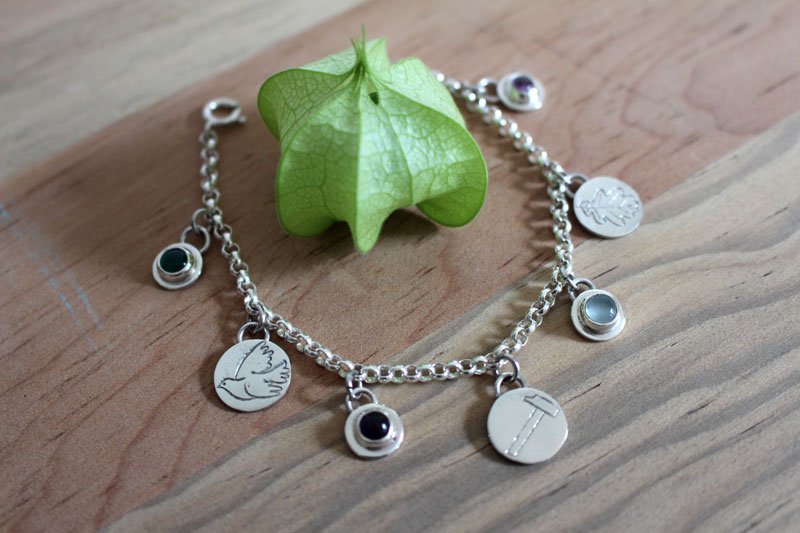 Tribe, family bracelet in silver, amethyst, alexandrite, moonstone, and onyx