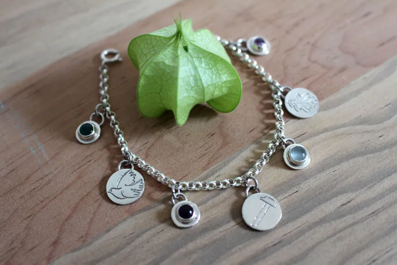 Tribe, family bracelet in silver, amethyst, alexandrite, moonstone, and onyx