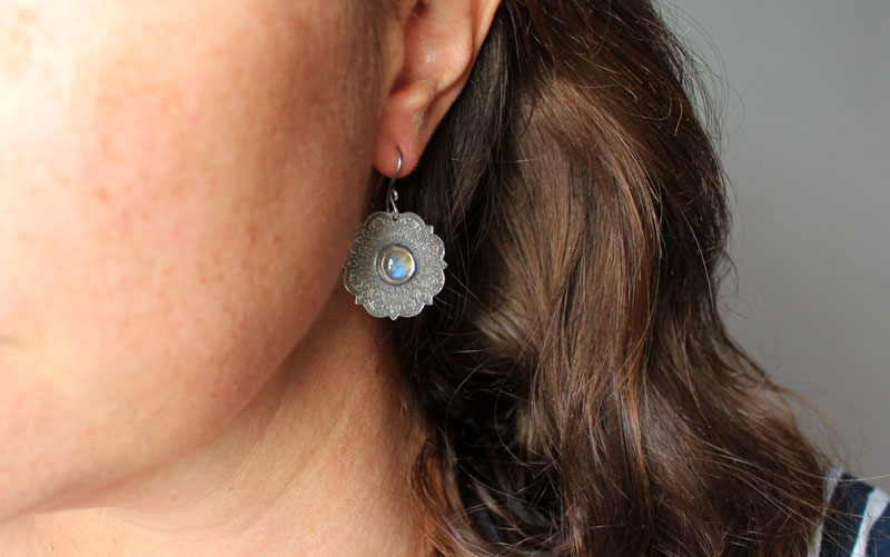 The air, air mandala earrings, the four elements collection, in sterling silver and labradorite