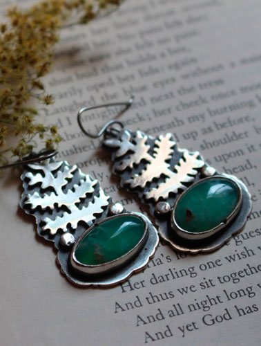 The awakening of nature, fern earrings in sterling silver and chrysoprase