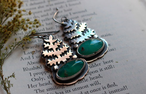 The awakening of nature, fern earrings in sterling silver and chrysoprase