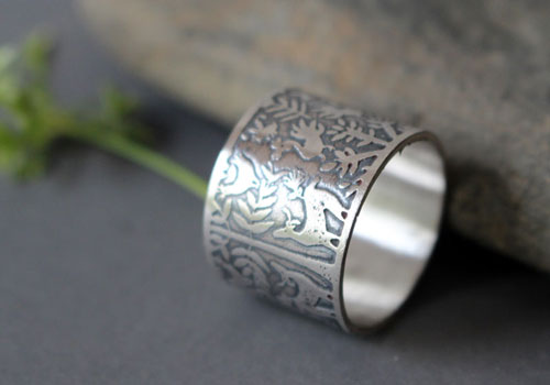 The does’ tree, Otomi deer and bird ring in sterling silver