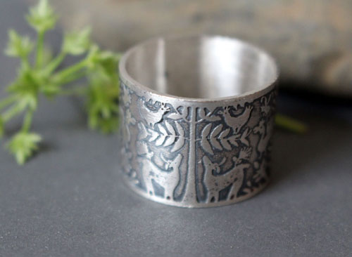 The does’ tree, Otomi deer and bird ring in sterling silver