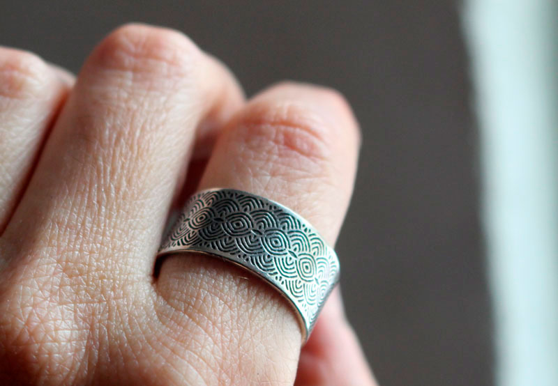 The door of the past, Neolithic spiral and circle ring in sterling silver 