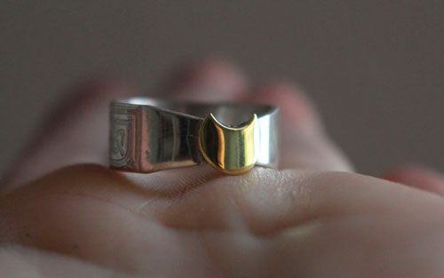 The druidess’s band, Celtic moon ring in silver and brass