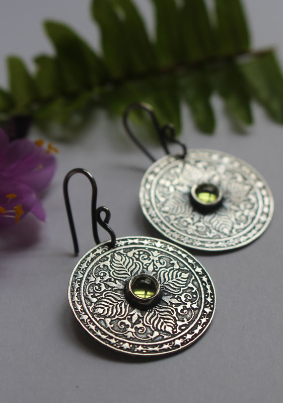 The earth, earth mandala earrings, the four elements collection, in sterling silver and peridot